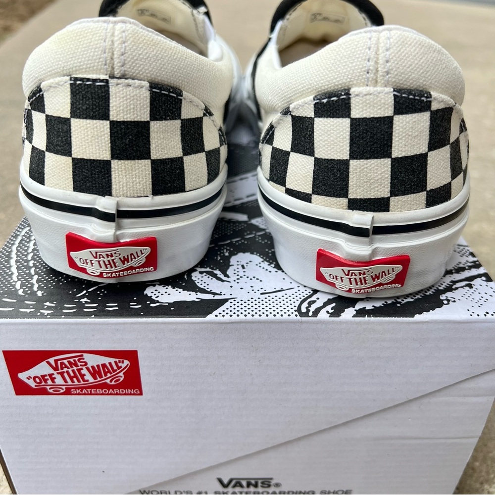 Classic Checkered Vans - Picture 6 of 10